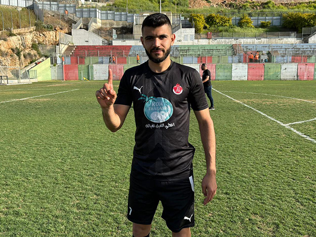 כובש השער לזכות בועיינה (דוניא גנטוס)